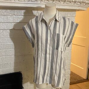 Casual Black and White Striped Men's Shirt